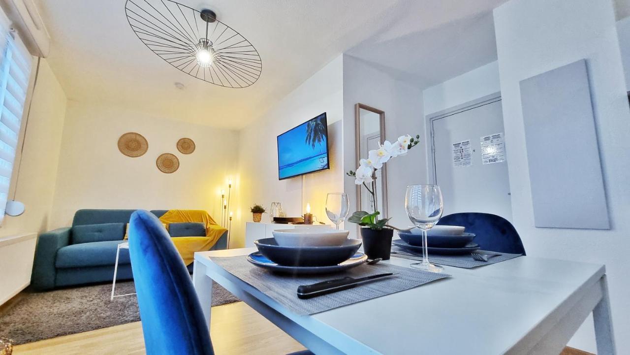 Le Smart - Parking - Terrasse - Wifi - Mulhouse - Relax Bnb Pfastatt Exterior foto